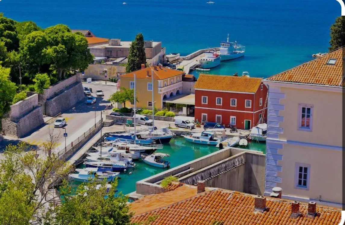 Ferienhaus Sonnenliebe Mit Pool Bei Zadar Radovin 0*,  Hırvatistan