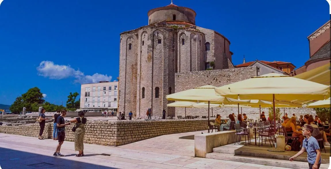Ferienhaus Sonnenliebe Mit Pool Bei Zadar Radovin Hırvatistan